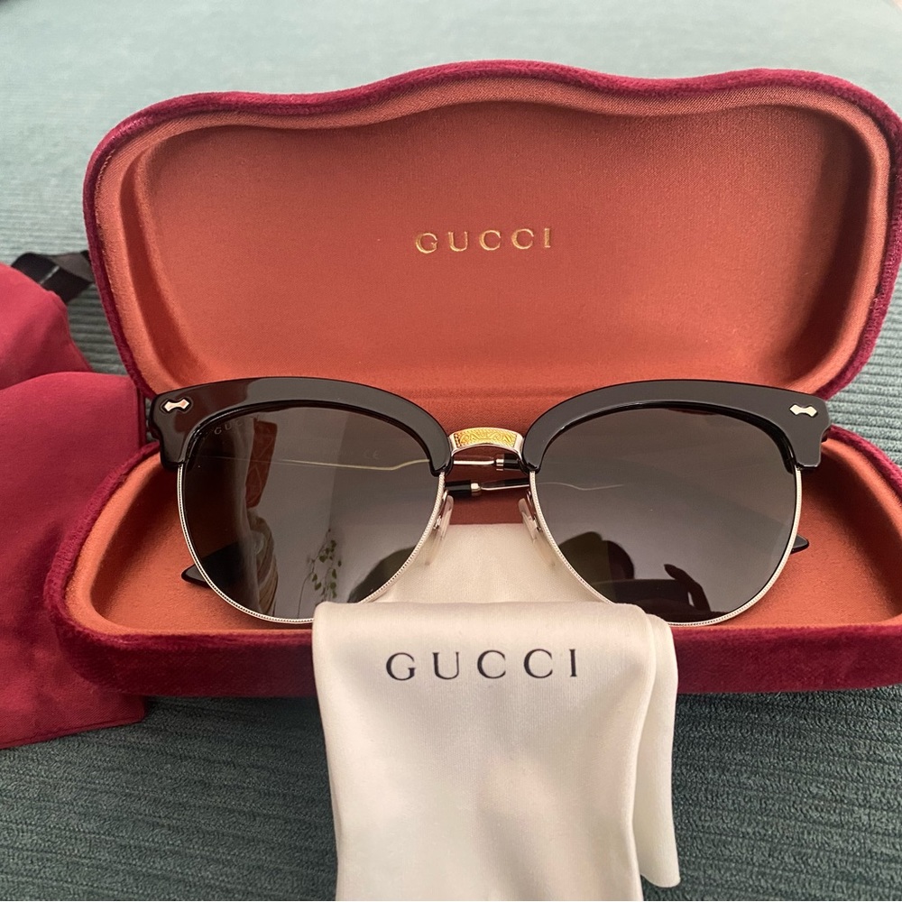 Gucci sun glasses